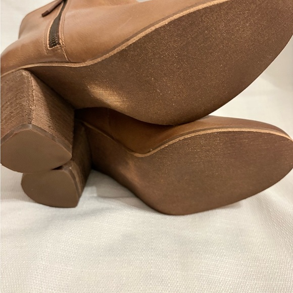 BP Nordstrom Brown Leather Women Ankle Bootie Block Heel Zip Closure Round Toe - Picture 6 of 6